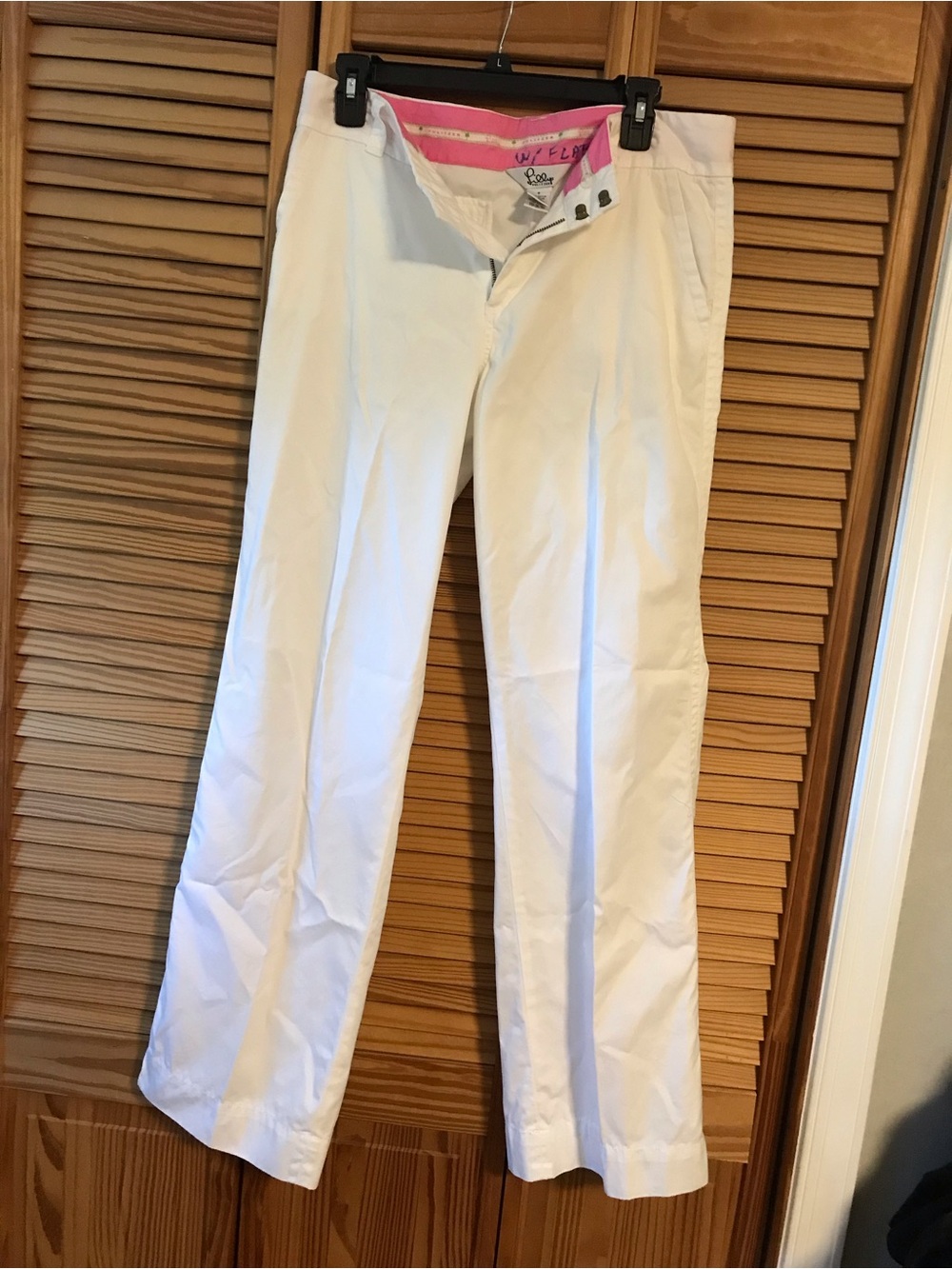 Lilly Pulitzer White Straight-Leg Jeans Pants w/ Pink Waistband, EUC